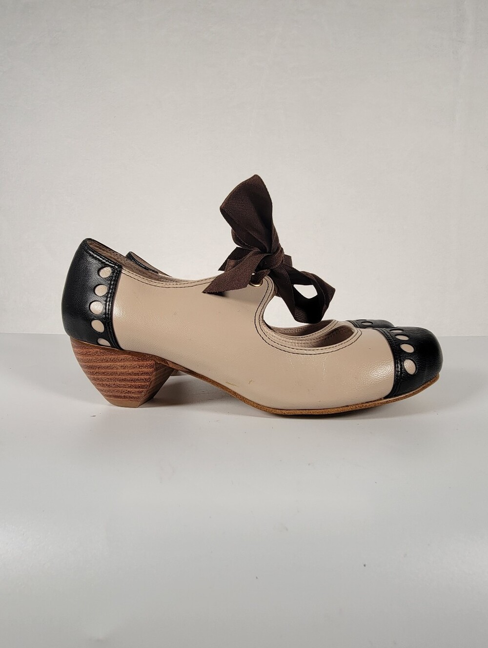 Anthropologie All Black Mary Jane Ribbon Tie Heels, Size 7.5